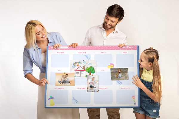 Kurkbord jaarplanner met fruitmotief