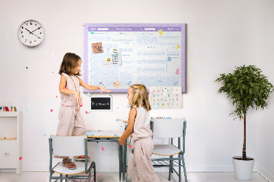 Kurkbord weekplanner met kleurrijke accenten