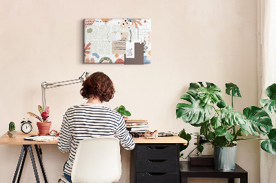 Kurkbord met kleurrijke vormen en abstracte patronen voor wekelijks gebruik