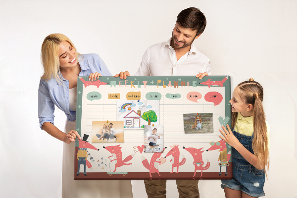 Kurkbord met retro dierenprint weekplanner