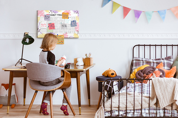 Kurkbord tropisch patroon met bladeren en stippen