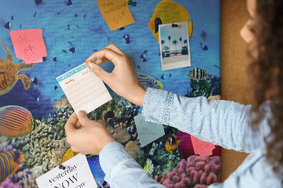 Prikbord met een tropische wereld vol onderwaterkleuren en vissen