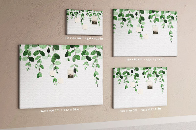 Prikbord met een print van groene bladeren in een verfijnde aquareltechniek