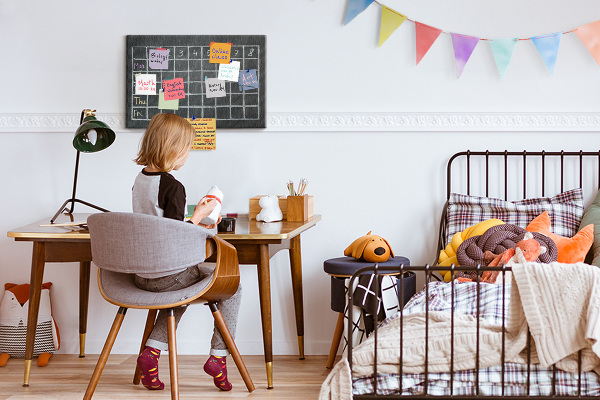 Prikbord met gekleurde blokken