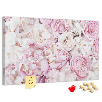 Prikbord met bloemenpatroon in verschillende tinten roze