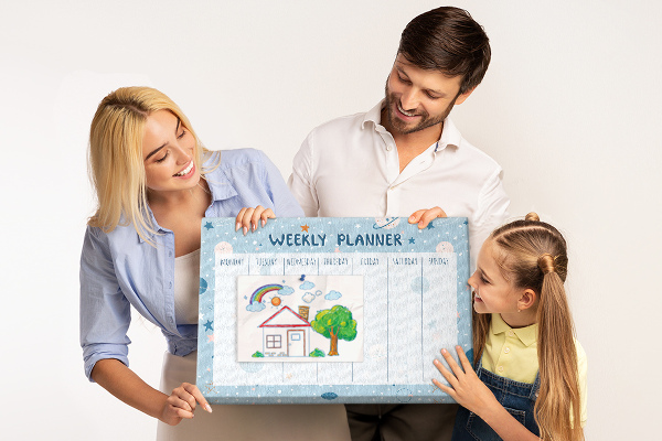 Kurken prikbord weekplanner in futuristische stijl