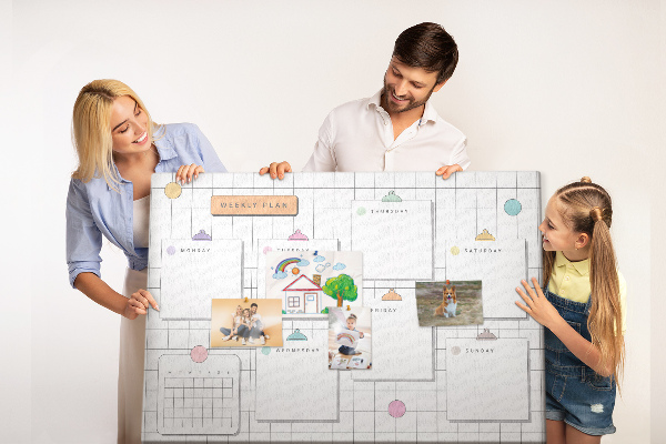 Kurk prikbord weekplanner met kleurrijke accenten