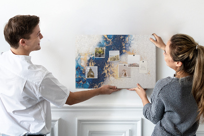 Kurkbord met abstract patroon in verschillende blauwtinten