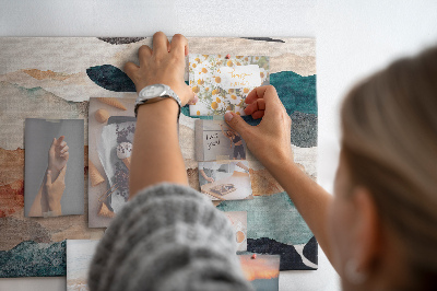 Kurk prikbord met abstracte wolken in gedempte kleuren
