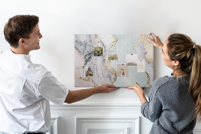 Kurkbord met elegant marmerpatroon en gouden accenten