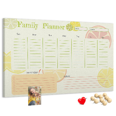 Kurk prikbord met een citruspatroon en familieplanner