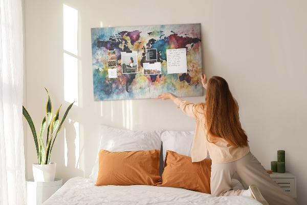 Kurkbord wereldkaart in aquarel-stijl