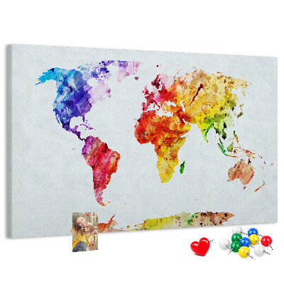 Kurk prikbord met een kleurrijke aquarel wereldkaart