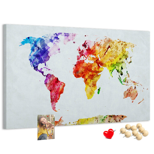 Kurk prikbord met een kleurrijke aquarel wereldkaart