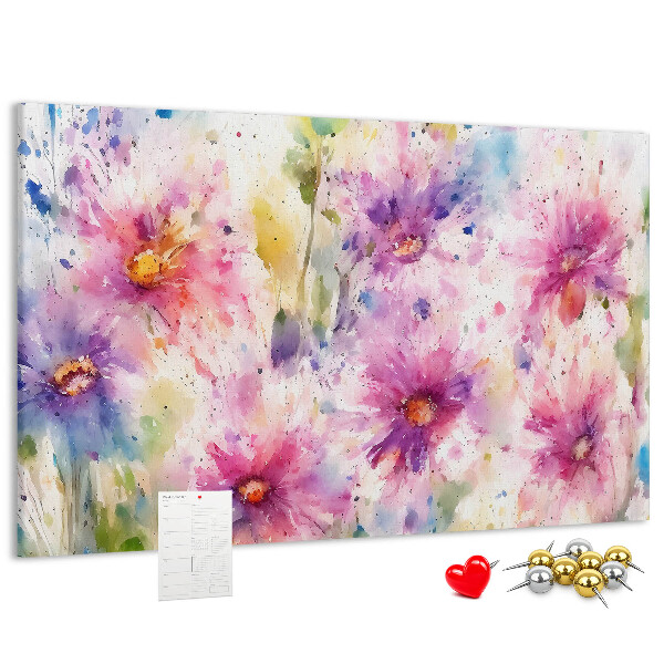 Kurkbord met aquareltekeningen van bloemen in verschillende tinten roze