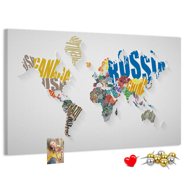 Kurk prikbord wereldkaart met landnamen in kleur