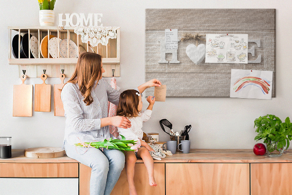 Kurkbord stijlvol met HOME-opschrift en hartje