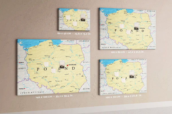 Kurkbord kaart van Polen met aanduiding van Warschau