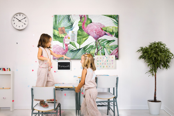 Prikbord met een tropische afbeelding van roze flamingo's