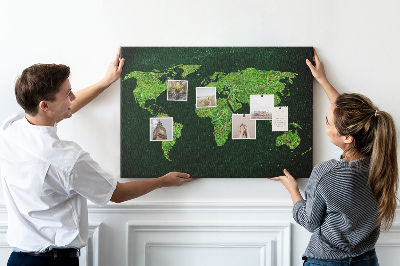 Kurk prikbord met een groene wereldkaart inclusief wegennet