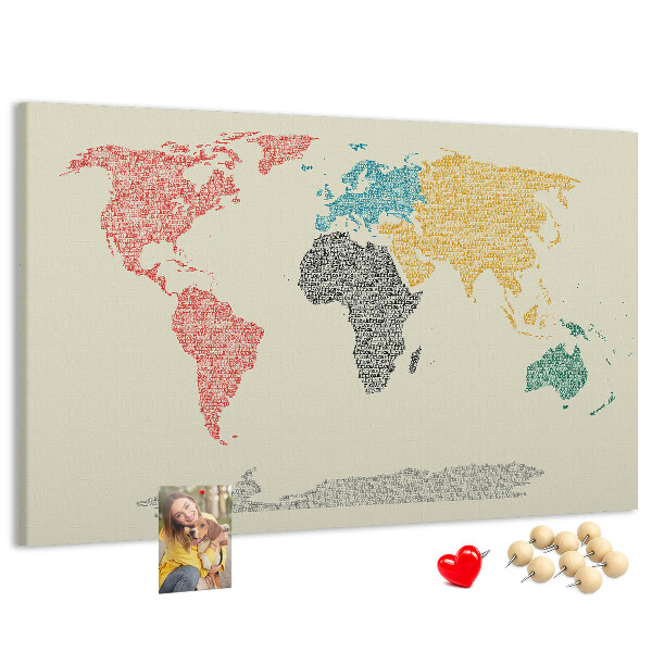 Wereldkaart prikbord met een ontwerp in woorden en kleuren