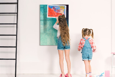 Decoratief glazen wandbord beschrijfbaar en magnetisch Een kleurrijk prikbord voor foto's en notities