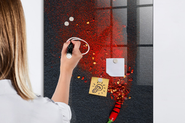 Decoratief glazen wandbord beschrijfbaar en magnetisch Een creatieve plek voor herinneringen en foto's