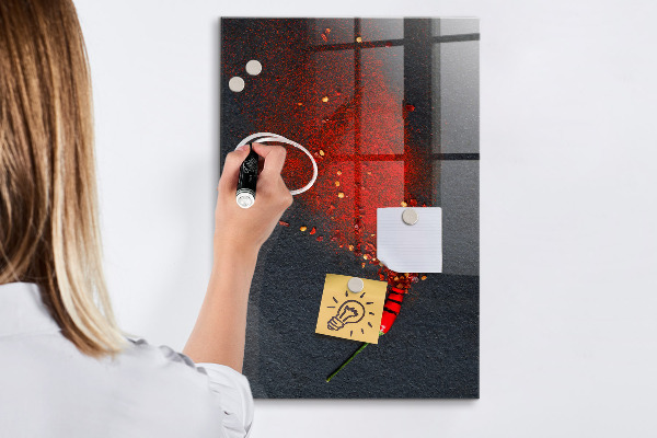 Decoratief glazen wandbord beschrijfbaar en magnetisch Een creatieve plek voor herinneringen en foto's