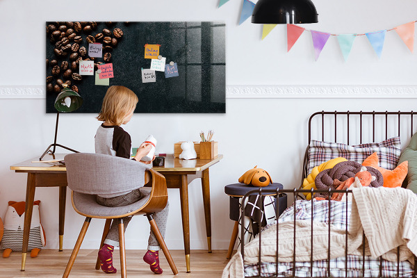 Decoratief glazen wandbord beschrijfbaar en magnetisch Koffie en herinneringen op één plek.
