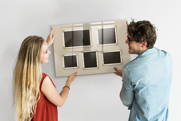 Decoratief glazen wandbord beschrijfbaar en magnetisch Een creatieve ruimte voor het creëren van mooie familieherinneringen.