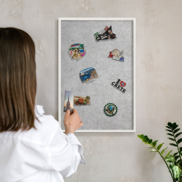 Magnetisch bord voor de muur met witte lijst Grijze textuur
