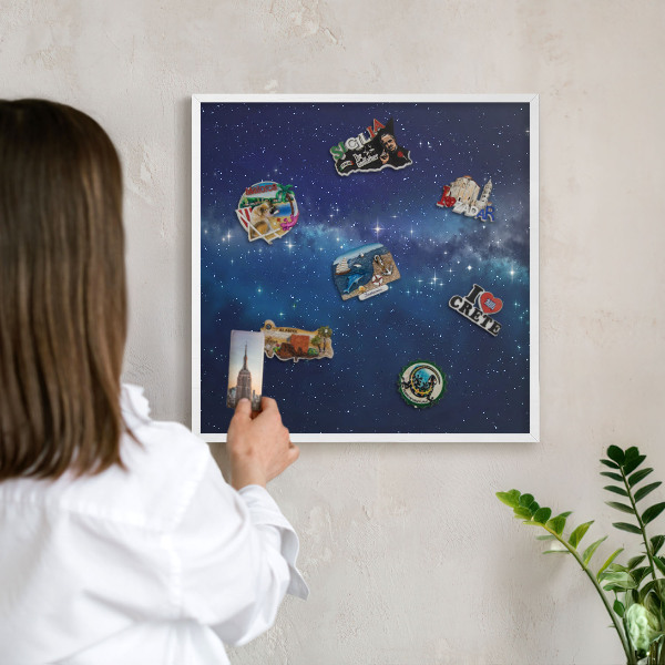 Magnetisch bord van metaal in een witte lijst Sterrenruimte
