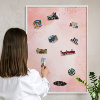 Magnetisch bord van metaal in een witte lijst Subtiele elegantie