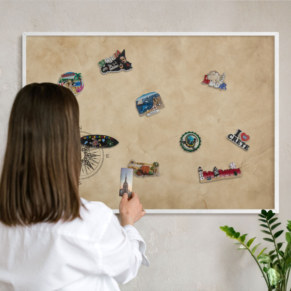 Magnetisch bord van metaal in een witte lijst Windroos