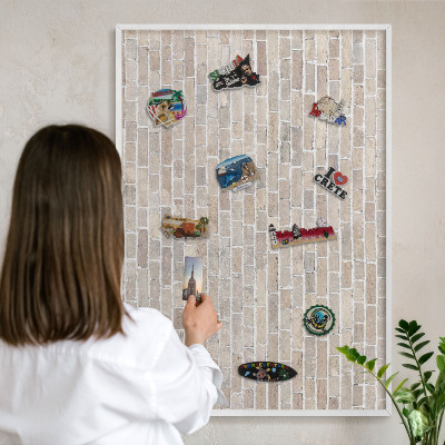 Magnetisch bord van metaal in een witte lijst Baksteenpatroon