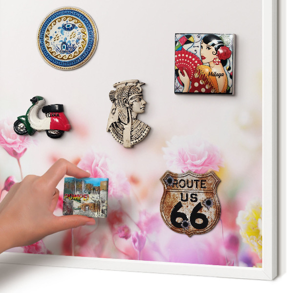 Magnetisch bord voor de muur met witte lijst Pastelkleurige bloemen