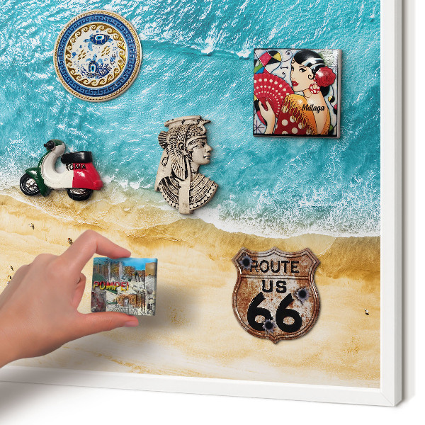 Magnetisch bord van metaal in een witte lijst Zee en strand
