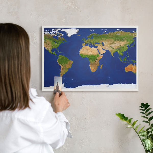 Magnetisch bord voor de muur met witte lijst De wereld in kaart brengen