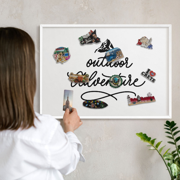 Magnetisch bord van metaal in een witte lijst Bergavontuur