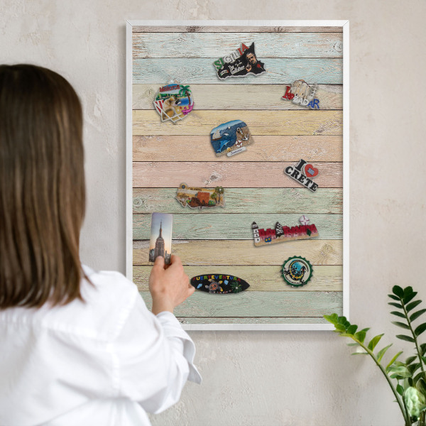 Magnetisch bord van metaal in een witte lijst Rustieke planken