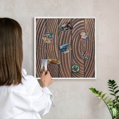 Magnetisch bord voor de muur met witte lijst Houtstructuur