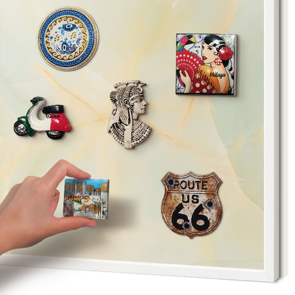 Magnetisch bord van metaal in een witte lijst Marmeren elegantie