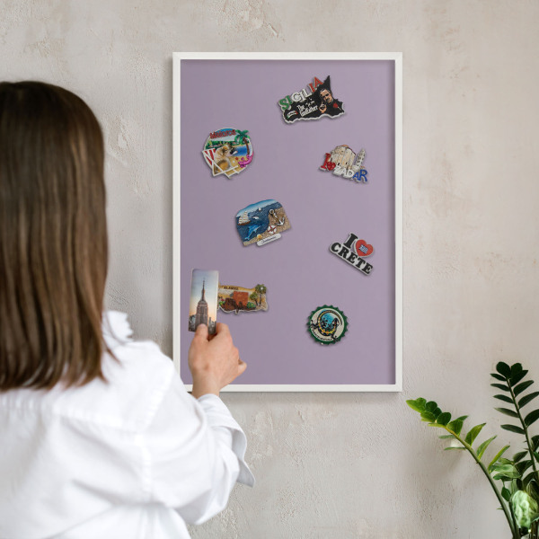 Magnetisch bord van metaal in een witte lijst Lila paars