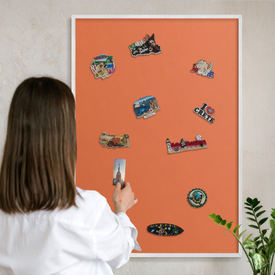 Magnetisch bord voor de muur met witte lijst Sterk oranje