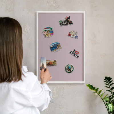 Magnetisch bord voor de muur met witte lijst Pastel lila