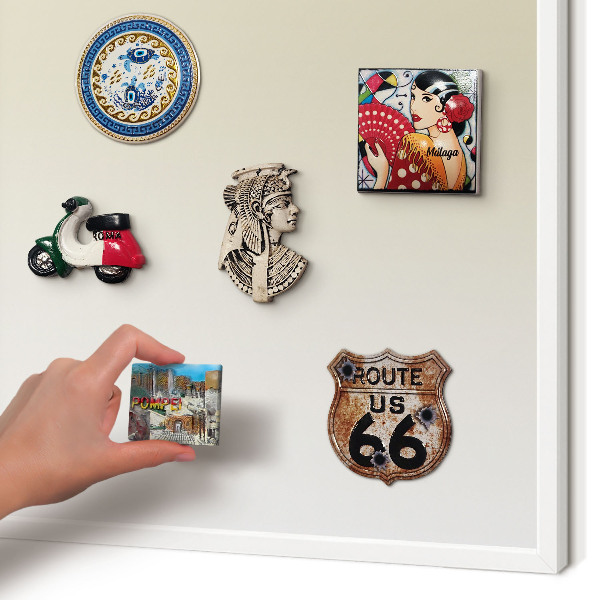 Magnetisch bord van metaal in een witte lijst Crèmekleurige overgang