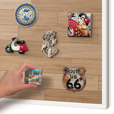 Magnetisch bord van metaal in een witte lijst Houten patroon