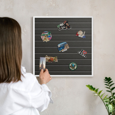 Magnetisch bord van metaal in een witte lijst Paneeltextuur
