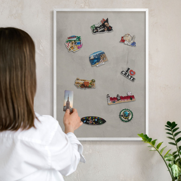 Magnetisch bord voor de muur met witte lijst Grijze achtergrond