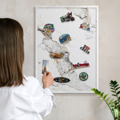 Magnetisch bord van metaal in een witte lijst Marmereffect